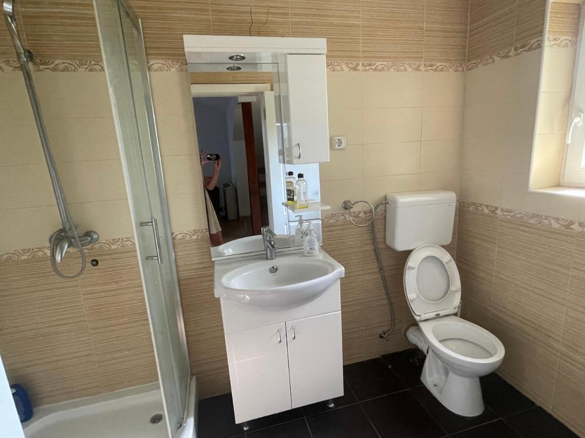 Vila Odmor na Dunavu Beocin Luaran gambar