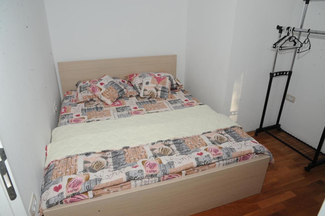 Vila Odmor na Dunavu Beocin Luaran gambar
